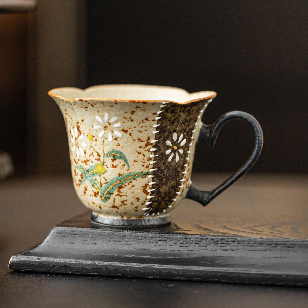 Musta 2.8 oz Beige Ceramic Tea Cup - Daisy Floral Heart Handle