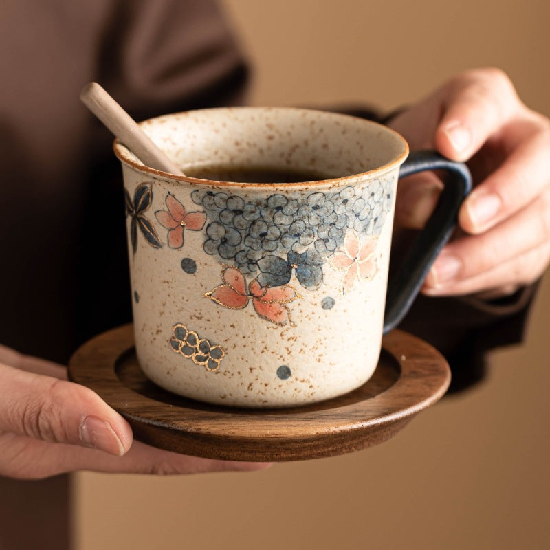 Musta 6.2 oz Beige Ceramic Coffee Mug - Hydrangea Floral Dark Handle