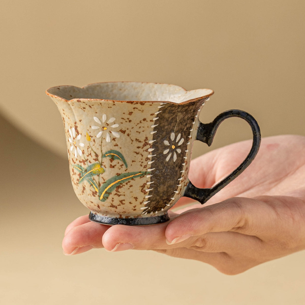 Musta 2.8 oz Beige Ceramic Tea Cup - Daisy Floral Heart Handle