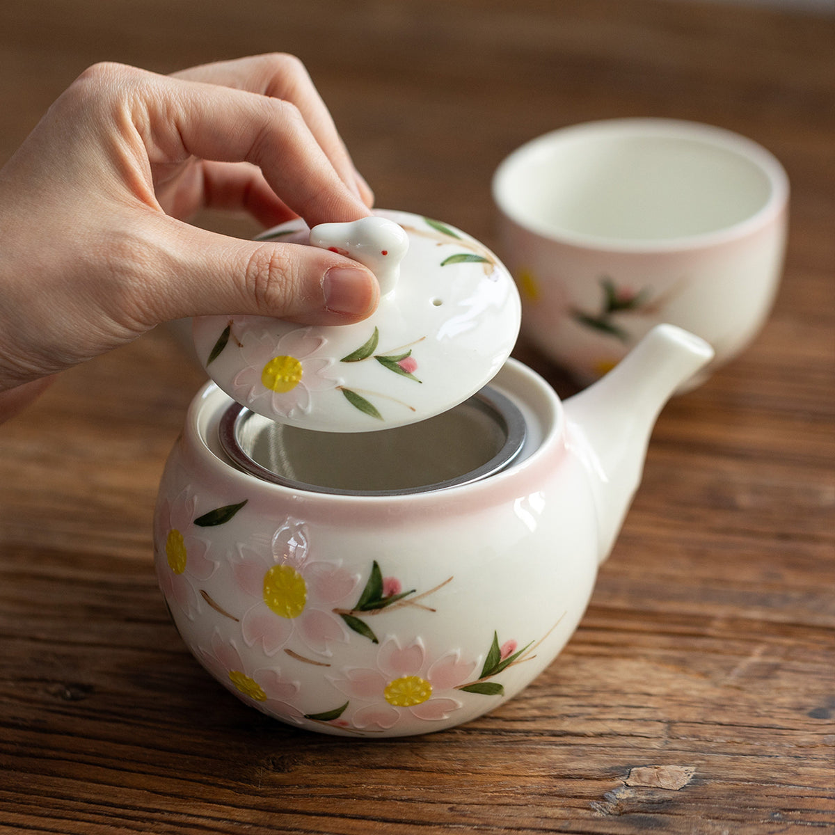 Musta 13.5 oz White Porcelain Tea Set - Sakura Rabbit Teapot with 2 Cups